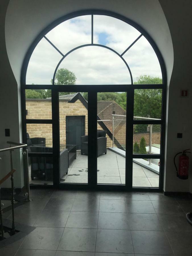 Apart Logie Aparthotel Tongeren Buitenkant foto